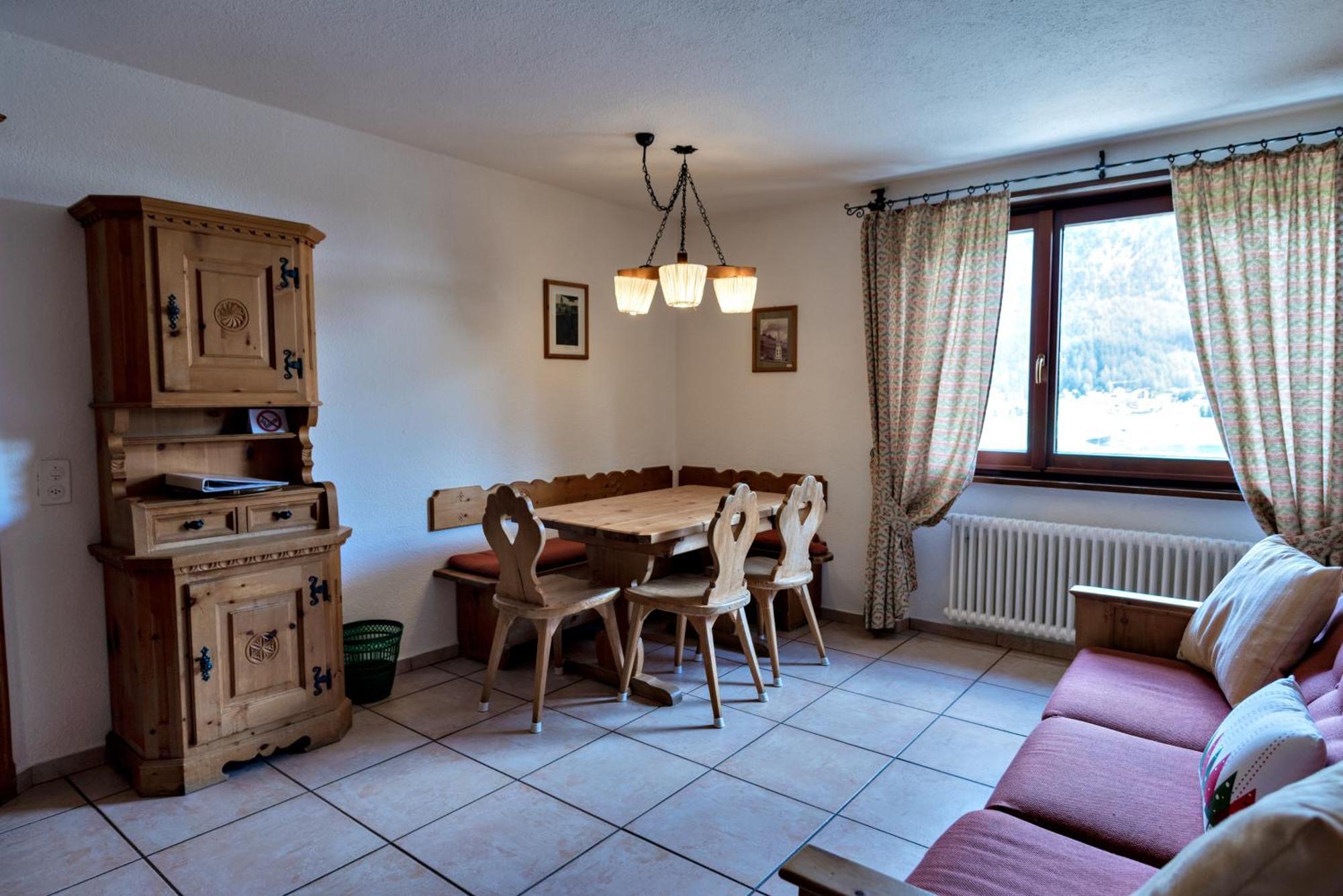 Silva Appartments And Rooms Silvaplana Habitación foto